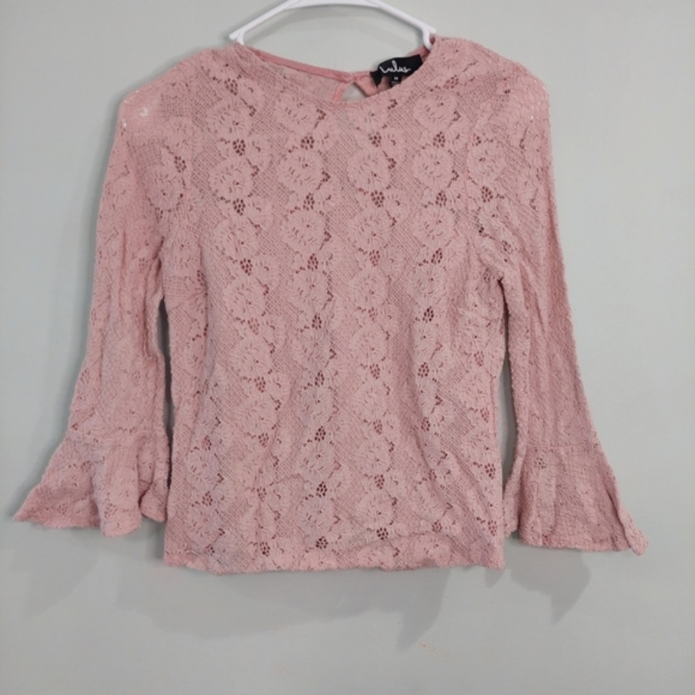 Lulus blouse Medium pink lace mesh lined long sleeve scoop neck flared cuffs